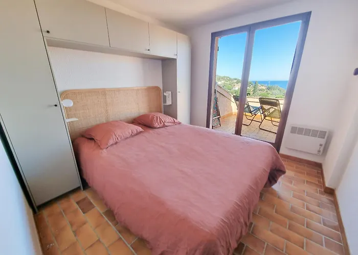 Semesterbostad Le Grand Bleu - T4 Avec Garage - Wifi - Vue Le Lavandou